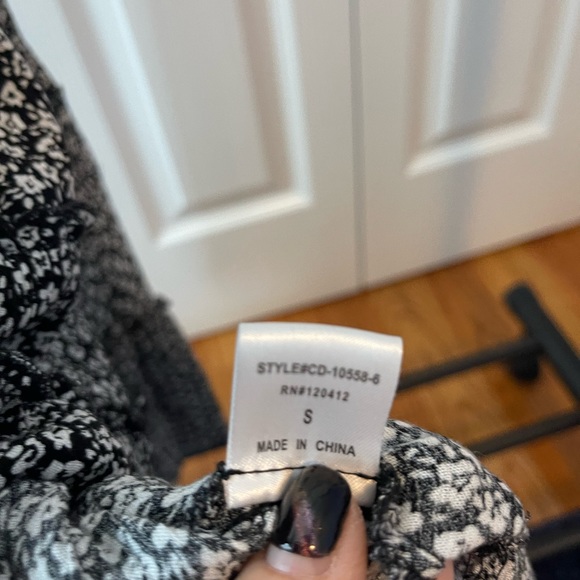 Dress - Picture 2 of 3